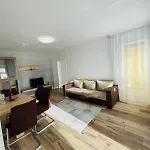 شقة Modern 2-room With Free Parking And Balcony
