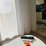 Modern 2-room With Free Parking And Balcony *