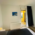 Modern 2-room With Free Parking And Balcony شقة Waldmohr