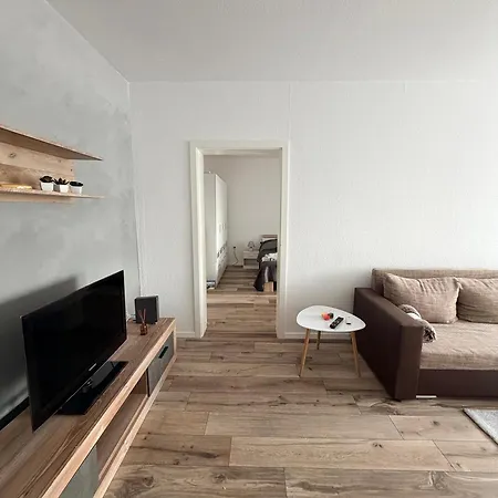 Modern 2-room With Free Parking And Balcony アパート *