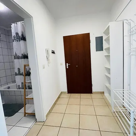 アパート Modern 2-room With Free Parking And Balcony Waldmohr