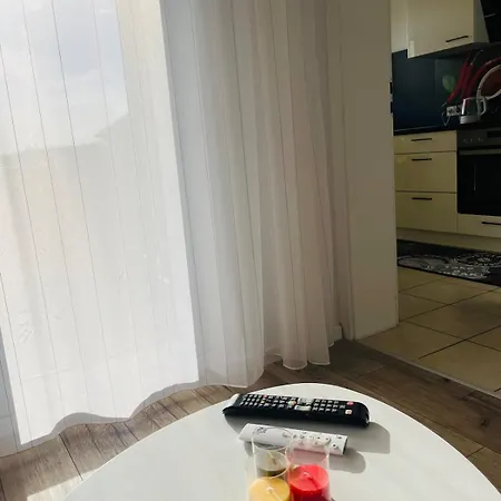 Modern 2-room With Free Parking And Balcony *