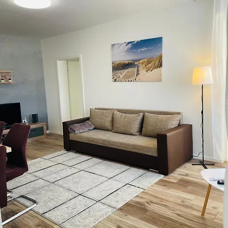 Modern 2-room With Free Parking And Balcony Lejlighed *