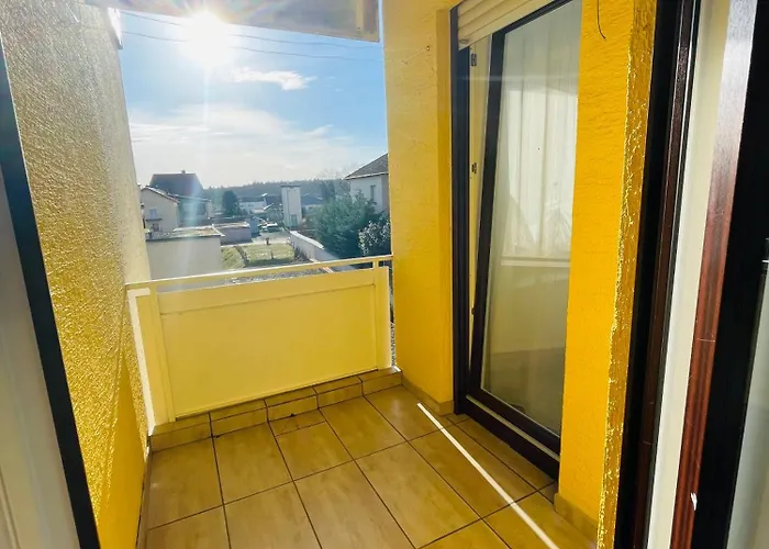 Modern 2-room With Free Parking And Balcony Waldmohr