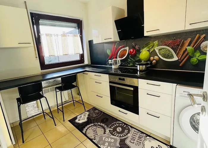 Modern 2-room With Free Parking And Balcony