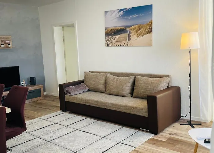 Modern 2-room With Free Parking And Balcony Apartment *